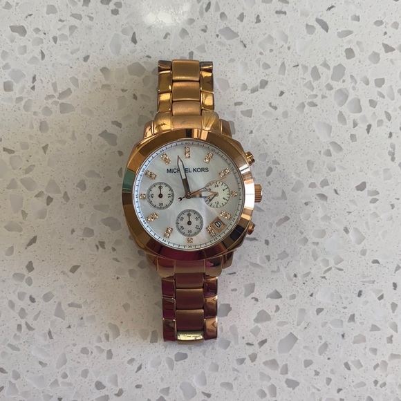Michael Kors Rose Gold Timepiece main image 6